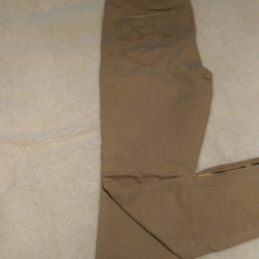 Jeans - Picture 2 of 2